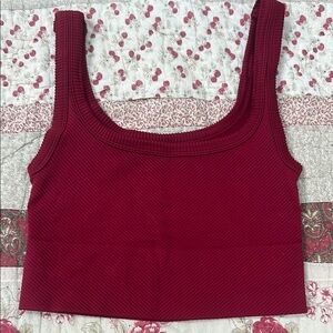 Sky & Sparrow Crimson Fitted Ribbed Crop Tank Top, Sm